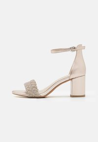 Marco Tozzi Sandaler - platinum