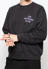 On Vacation Sudadera - black