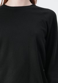 Pieces PCBREE O NECK - Pulover - black