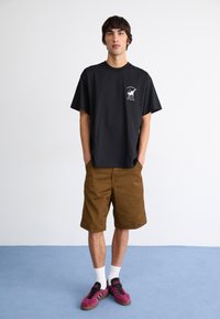 Carhartt WIP SIMPLE - Shorts - lumber rinsed