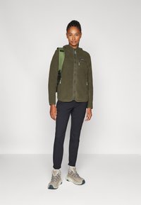 Patagonia RETRO HOODY - Flīsa jaka - pine needle green