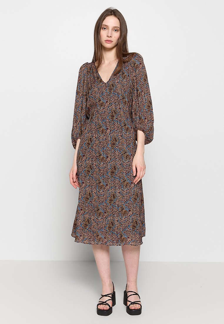 Vanessa Bruno Jurk bruin