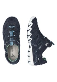Thumbnail Image 4