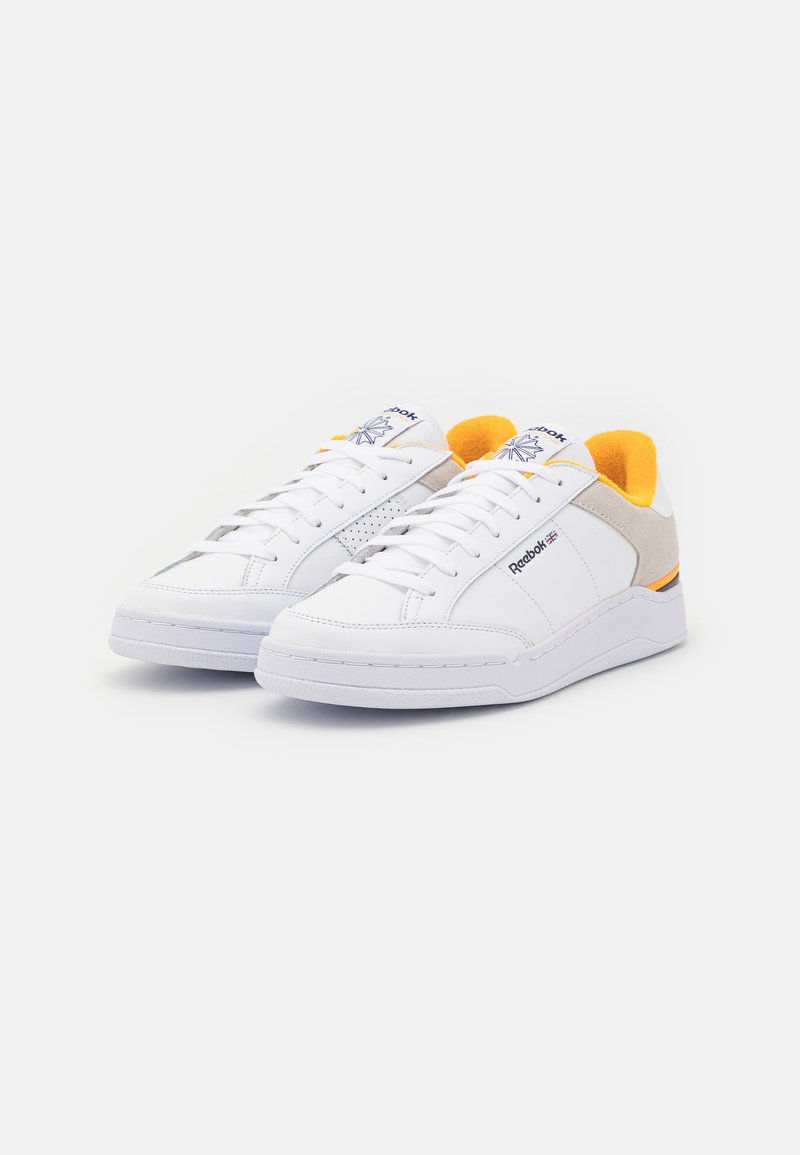 Reebok Classic AD COURT - Zapatillas - footwear white/vector navy/semi solar gold/blanco Zalando.es