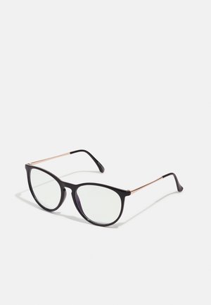 Schwarze Katzenaugen-Sonnenbrille mit klaren Gläsern, dünnen Akzenten aus roségoldfarbenem Metall und glatten schwarzen Kunststoffrahmen. Elegantes Design und gebogene Bügel.