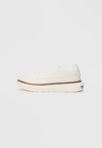 Valitud, off white