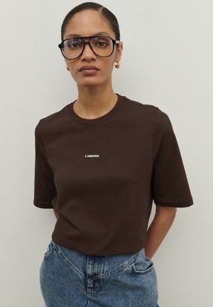 - T-shirt basic