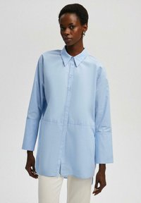 Touché Privé WITH WIDE CUFF - Skjorter - blue