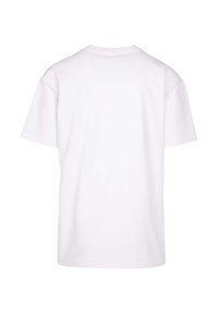 Hvid bomulds t-shirt, korte ærmer, rund halsudskæring, glat tekstur, normal pasform, uden synlige logoer eller mønstre, designet til afslappet brug.