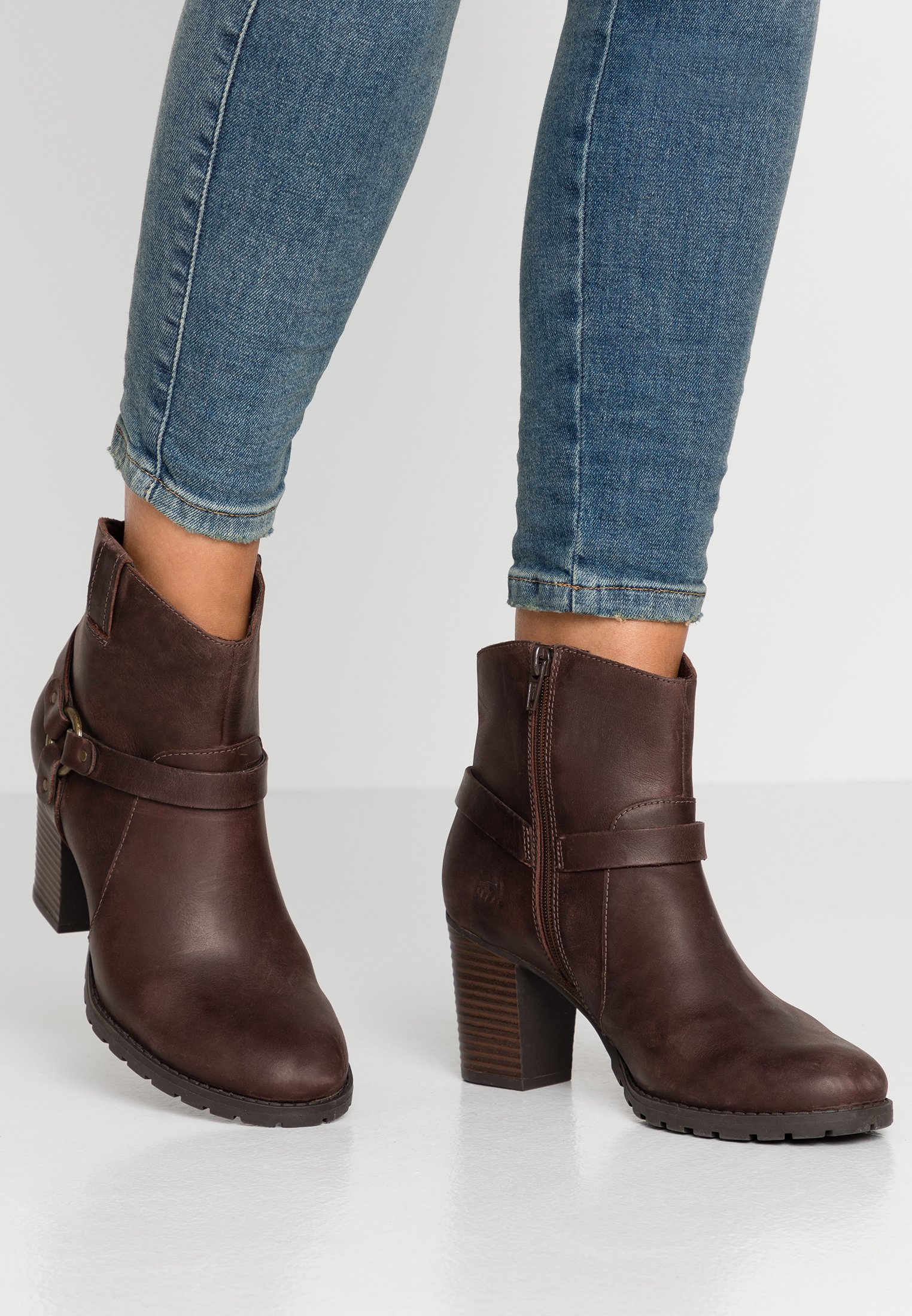 clarks verona rock boots