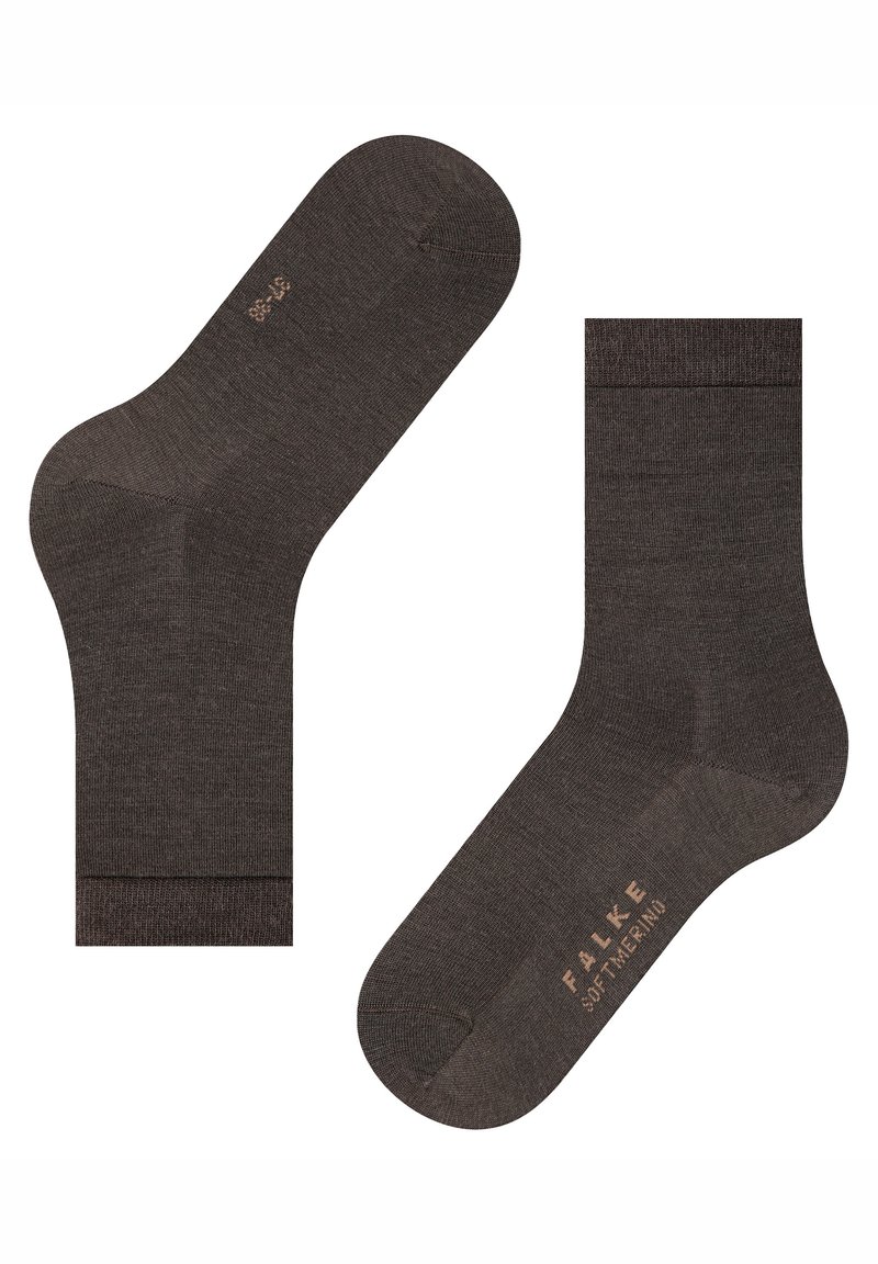 Par temno rjavih gležnarjev, eden prikazuje peto, drugi pa podplat z napisom "FALKE SOFTMERINO".