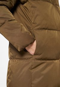 Vero Moda Abrigo de invierno - olive