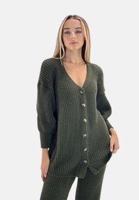 Elara LANGESSET  - Strickjacke - grün