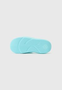 Jordan JORDAN FRANCHISE SLIDE - Chinelos de piscina - blue/electric green