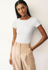 Next SHORT SLEEVE - Jednoduché tričko - white