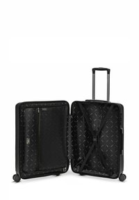Valise rigide noire ouverte avec une poignée extensible, quatre roues, des sangles de compression intérieures et une poche en maille zippée.