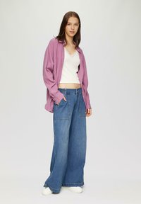 QS OVERSIZED fioletowy