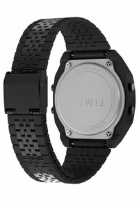 Montre Timex noire avec un bracelet en métal texturé, un boîtier octagonal, un dos en acier inoxydable et trois boutons-poussoirs sur le côté droit.