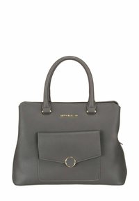 Sac à main en similicuir gris à texture lisse, doté de deux poignées, d'une poche à rabat avant, d'accents métalliques dorés et d'un logo embossé.