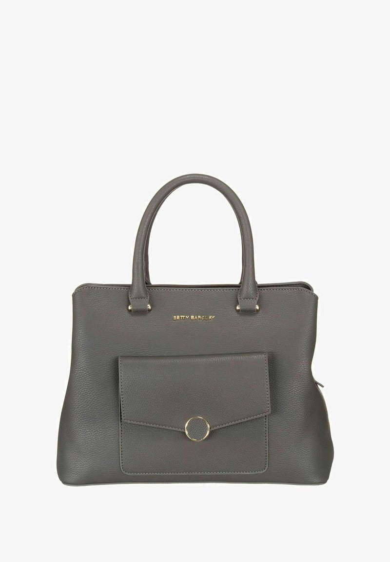 Sac à main en similicuir gris à texture lisse, doté de deux poignées, d'une poche à rabat avant, d'accents métalliques dorés et d'un logo embossé.