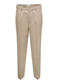 Pantalon beige sur mesure avec une coupe décontractée, présentant des plis à l'avant, une fermeture à bouton et des passants pour ceinture. Texture de tissu lisse.