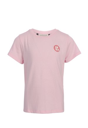 Lichtroze kindert-shirt met korte mouwen, voorzien van een klein rood-wit rond logo op de linkerborst.