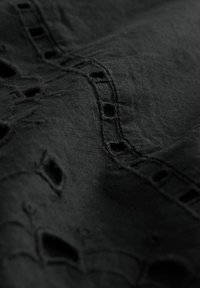 Next TALL FIT - LONG SLEEVE BRODERIE SUMMER - Kasdienė suknelė - black