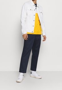 Lacoste Triko s potiskem - dark blue