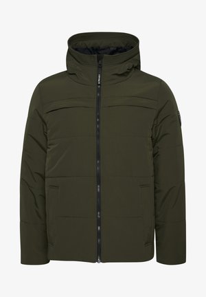 Olivengrøn pufferjakke med lynlås, høj krave og to sidelommer. Har horisontal syning og en mat finish.