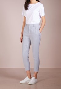 DRYKORN Broek - light grey
