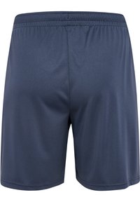 Marineblauwe sportshorts met een elastische tailleband, een gladde textuur en een eenvoudig ontwerp. Geen zichtbare logo's of patronen.