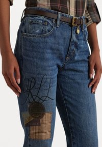 Lauren Ralph Lauren Petite PATCHWORK BOYFRIEND ANKLE JEAN - Džinsi ar taisnām starām - harvest wash