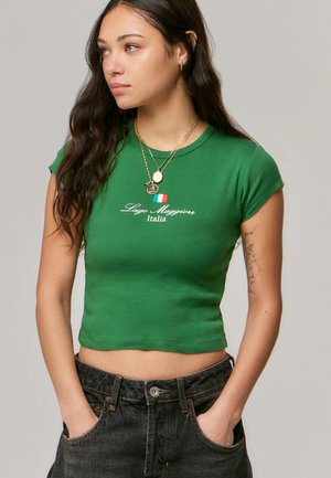ITALIA CROPPED BABY - Print T-shirt - green