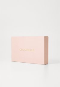 Coccinelle ARLETTIS - Portafoglio - sangria