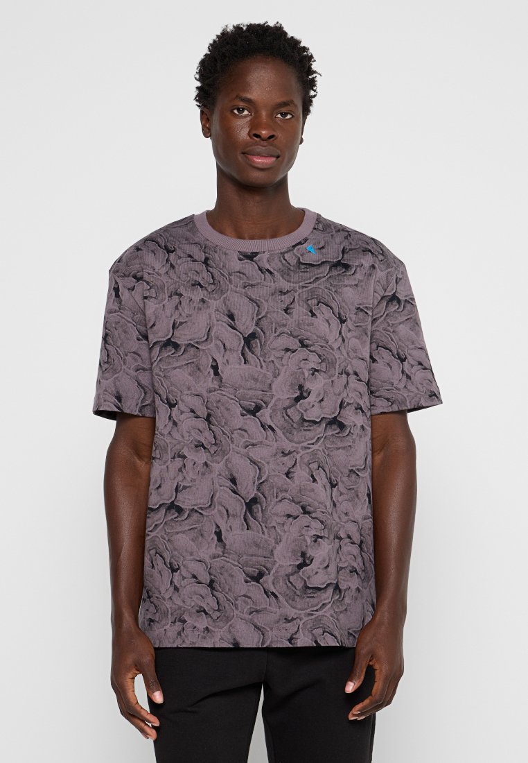 Klättermusen T-shirt print paars Klättermusen T-shirt print paars