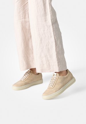 Baskets basses - beige