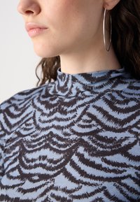 Scotch & Soda ALL OVER PRINTED MOCK NECK LONG SLEEVE - Maglietta a manica lunga - blue