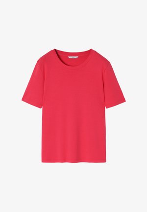 Czerwona bawełniana koszulka z okrągłym dekoltem i krótkimi rękawami, o gładkiej fakturze i prostym wykończeniu. Bez wzorów ani akcentów.