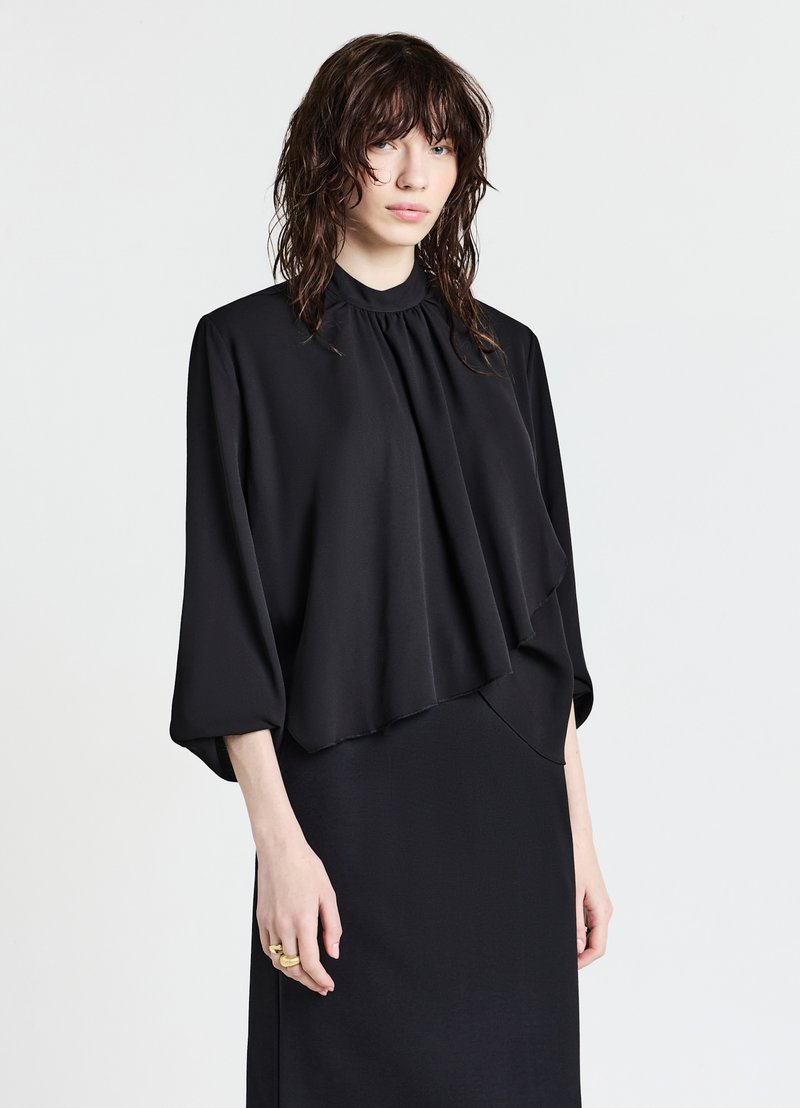 Calliope Camicetta - ultrablack