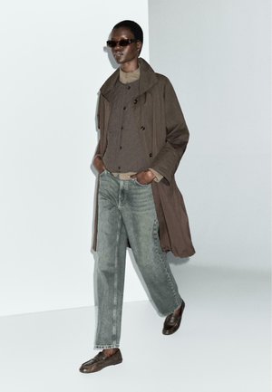 LONG WITH  DETAIL - Cappotto classico - dark brown