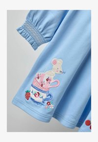 No seleccionado, blue mouse tea party