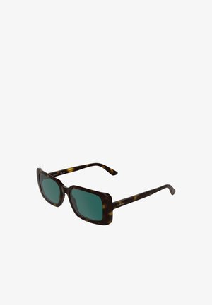 Ciemne prostokątne okulary przeciwsłoneczne z motywem muszli żółwia, zielonymi przyciemnianymi soczewkami i logo Calvin Klein na zauszniku.