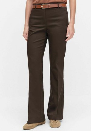 Brown tailored trousers with a straight-leg cut, featuring side pockets and a narrow belt with a silver buckle. Smooth fabric texture.