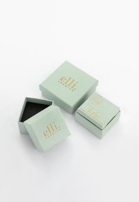 Thumbnail Image 5