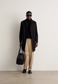 BOSS CLARK - Lietpaltis - black