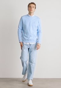 BOSS Melegítőfelső - open blue