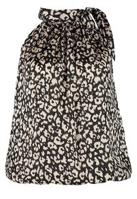 Top med leopardprint i sort og beige mønster, med en rynket halsudskæring med sløjfe og flydende stof med en blød tekstur.