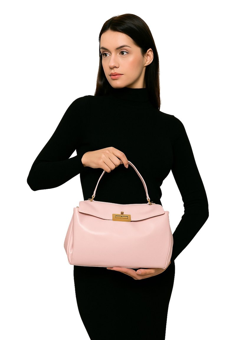 Borsa a tracolla in pelle rosa con un design strutturato, manico superiore e chiusura in tono dorato. Texture liscia con angoli arrotondati e nessun motivo visibile.