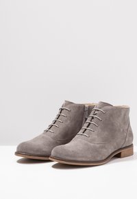 Pier One Botines bajos - grey