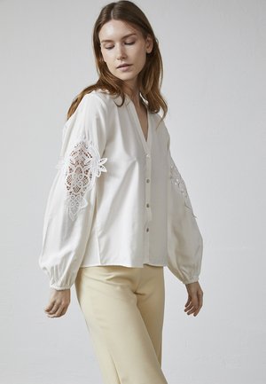 VIABA - Bluse - white